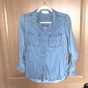 Carly Jean Los Angeles Denim Button Down Size S